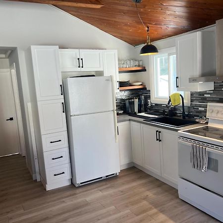 Cozy Chalet Near The Beach Shediac Exterior foto